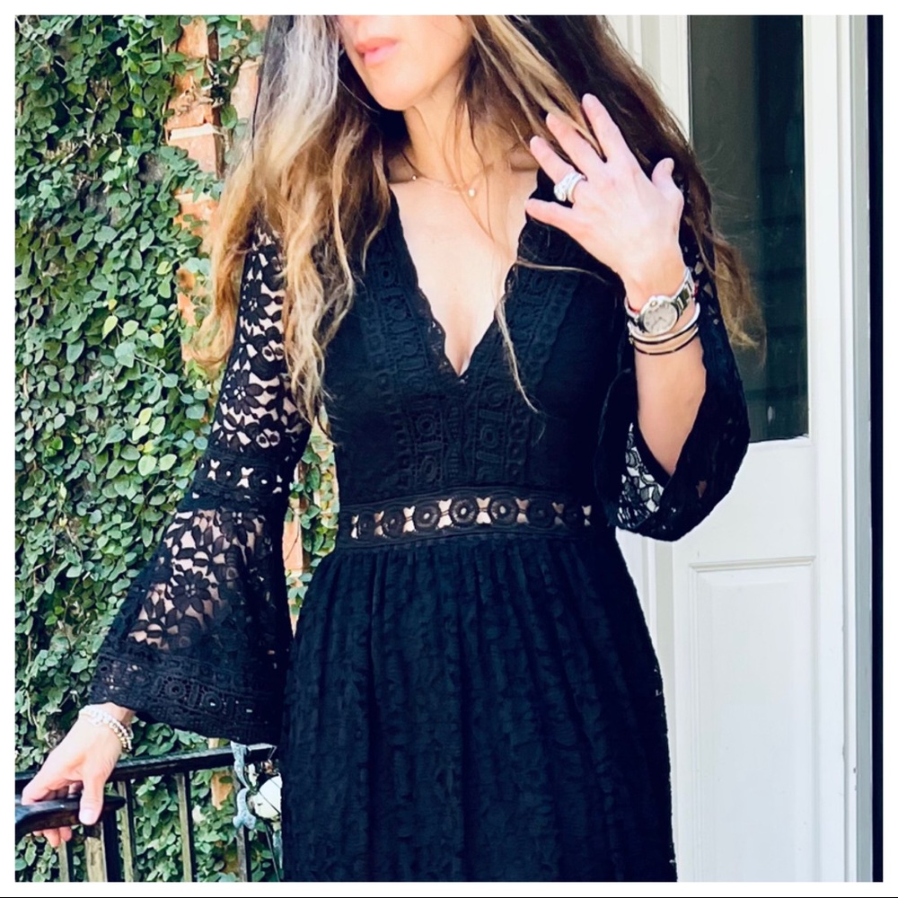 02 ✨LAST ONE✨Paris Black Lace Lined Fabulous Unique V Front Maxi Dress - Picture 8 of 8